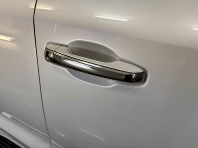 2017 Lexus LX — миниатюра 14