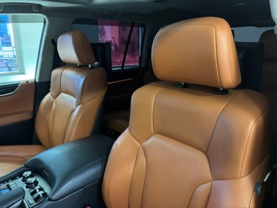 2017 Lexus LX — миниатюра 42