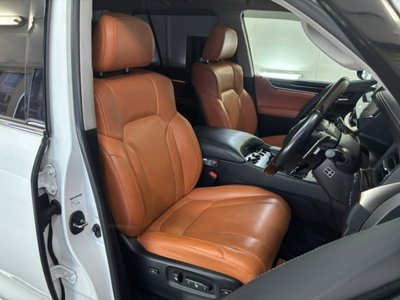 2017 Lexus LX — миниатюра 44