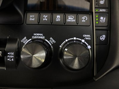 2017 Lexus LX — миниатюра 48