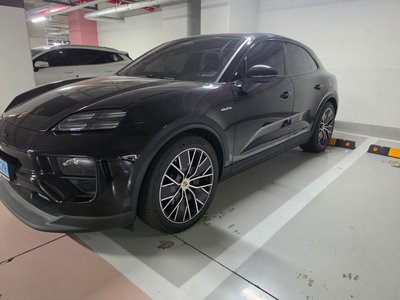 صورة 5 لـ 2025 Porsche MACAN