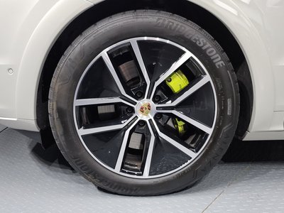 2024 Porsche CAYENNE 照片 6