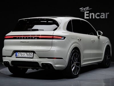 2024 Porsche CAYENNE 照片 4