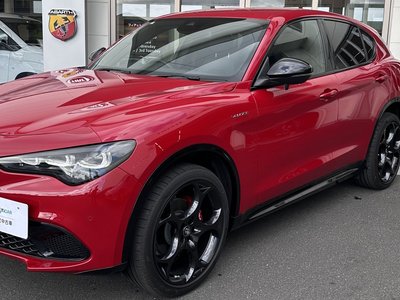 ALFA ROMEO STELVIO - 9