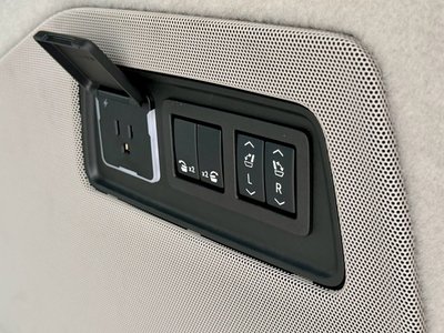 2026 Cadillac ESCALADE photo 35