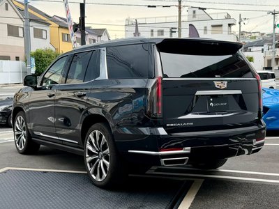 صورة 9 لـ 2026 Cadillac ESCALADE