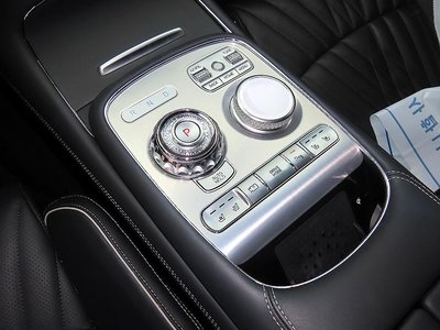 2022 Genesis G90 (RS4) — миниатюра 11