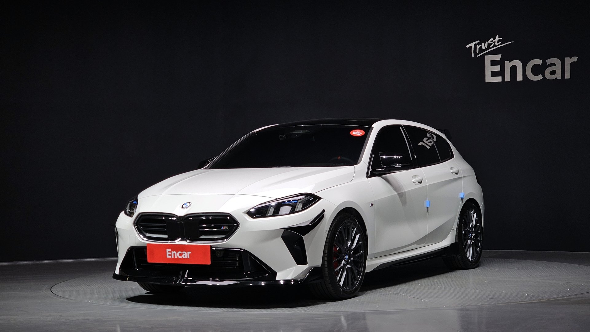 BMW 1 SERIES - View 1