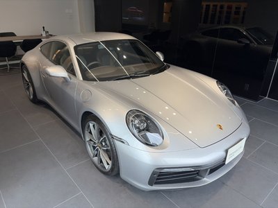 PORSCHE 911 - 4