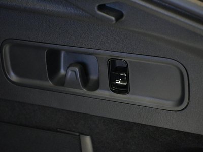 2026 Mercedes-BENZ GLC 缩略图 33