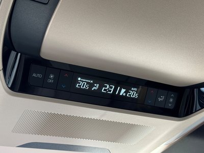 2025 Toyota ALPHARD thumbnail 74