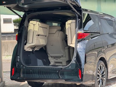2025 Toyota ALPHARD thumbnail 32
