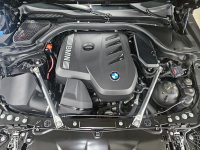 2025 BMW 5 SERIES — фото 7