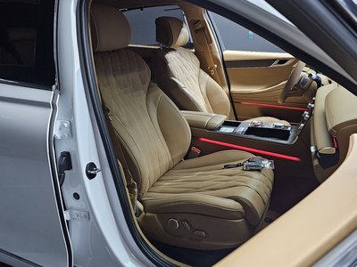 2025 Genesis G80 (RG3) thumbnail 18