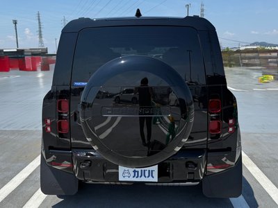 LAND ROVER DEFENDER 110 X DYNAMIC HSE D350 - 4