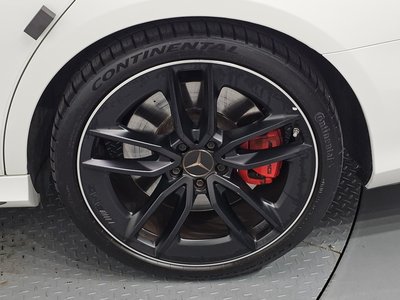 MERCEDES-BENZ E-CLASS - 8