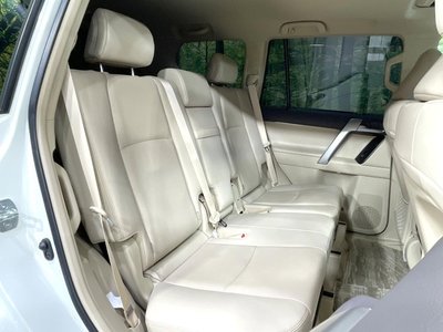 TOYOTA LAND CRUISER PRADO - 9