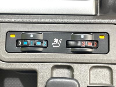 TOYOTA LAND CRUISER PRADO - 7