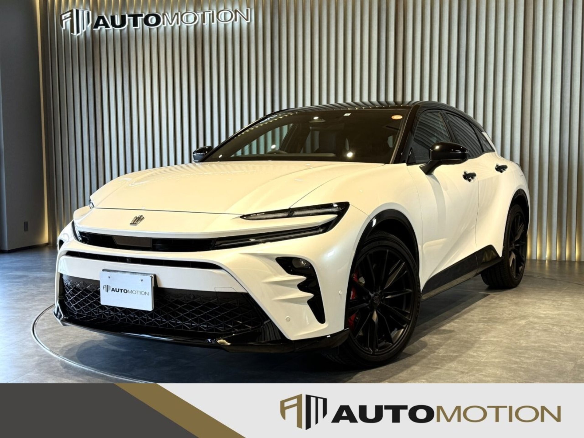 TOYOTA CROWN SPORT - View 1