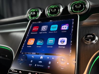 صورة 9 لـ 2025 Mercedes-BENZ GLC AMG
