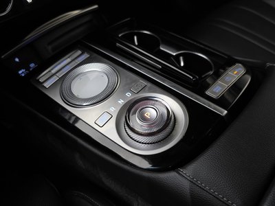GENESIS G80 (RG3) - 9