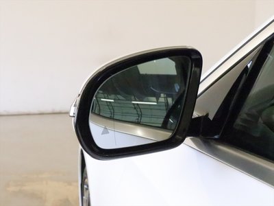 MERCEDES-BENZ E-CLASS - 6