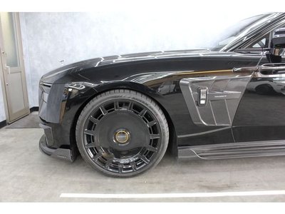 ROLLS-ROYCE SPECTRE - 4