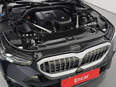 2026 BMW 5 SERIES 照片 7