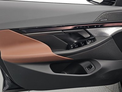 صورة مصغرة 14 لـ 2026 BMW 5 SERIES