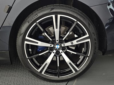 2026 BMW 5 SERIES 照片 8