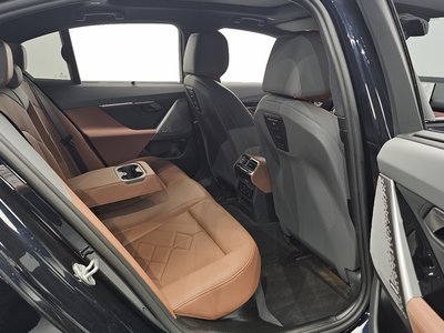 صورة مصغرة 16 لـ 2026 BMW 5 SERIES