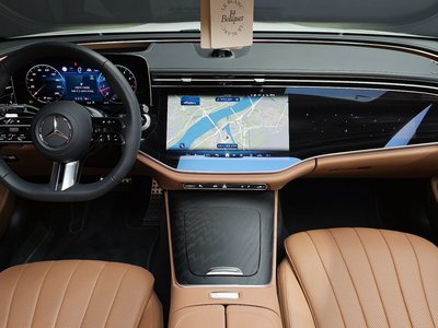 MERCEDES-BENZ E-CLASS - 5