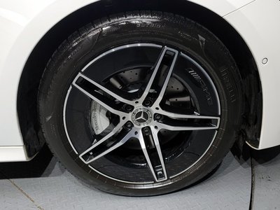 MERCEDES-BENZ E-CLASS - 6