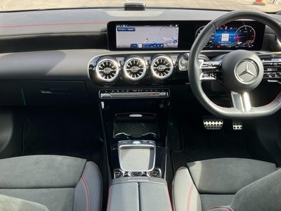 MERCEDES-BENZ CLA - 6