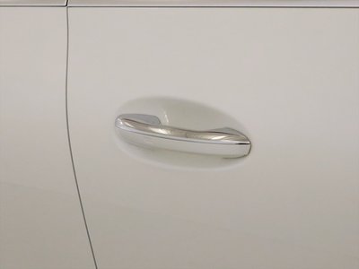 2023 Mercedes-BENZ GLC — миниатюра 12