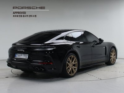 PORSCHE PANAMERA - 4