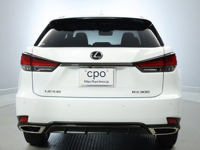 صورة 4 لـ 2022 Lexus RX
