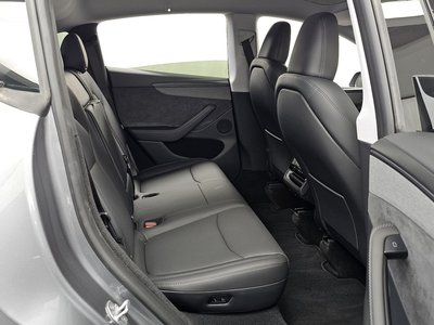 صورة مصغرة 18 لـ 2025 Tesla MODEL Y