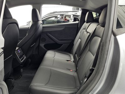 صورة مصغرة 16 لـ 2025 Tesla MODEL Y