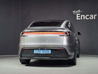 2025 Tesla MODEL Y — фото 3