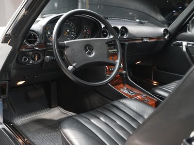 MERCEDES-BENZ SL - 8