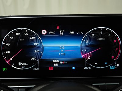 MERCEDES-BENZ GLS - 8