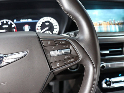 صورة 8 لـ 2019 Genesis G90