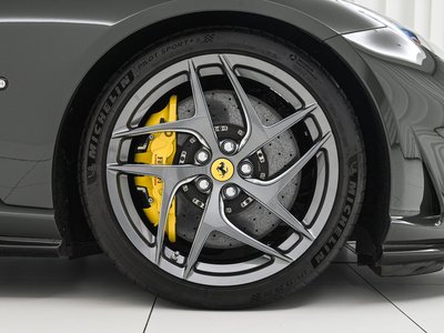 2020 Ferrari 812 SUPERFAST — фото 9