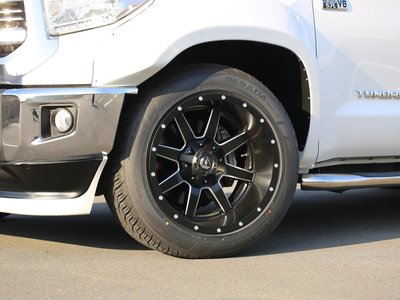 TOYOTA TUNDRA - 4