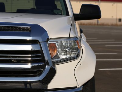 TOYOTA TUNDRA - 7