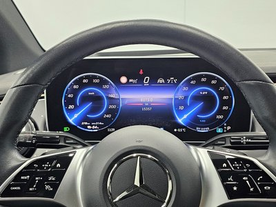 MERCEDES-BENZ EQE - 8