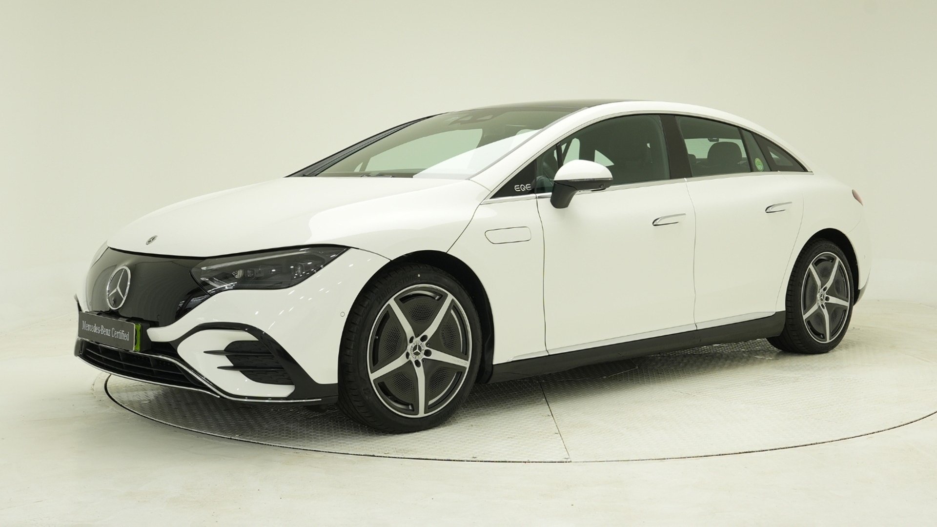 MERCEDES-BENZ EQE - View 1