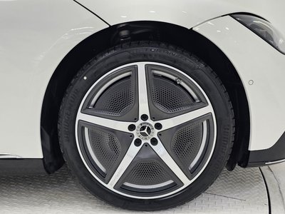 MERCEDES-BENZ EQE - 6