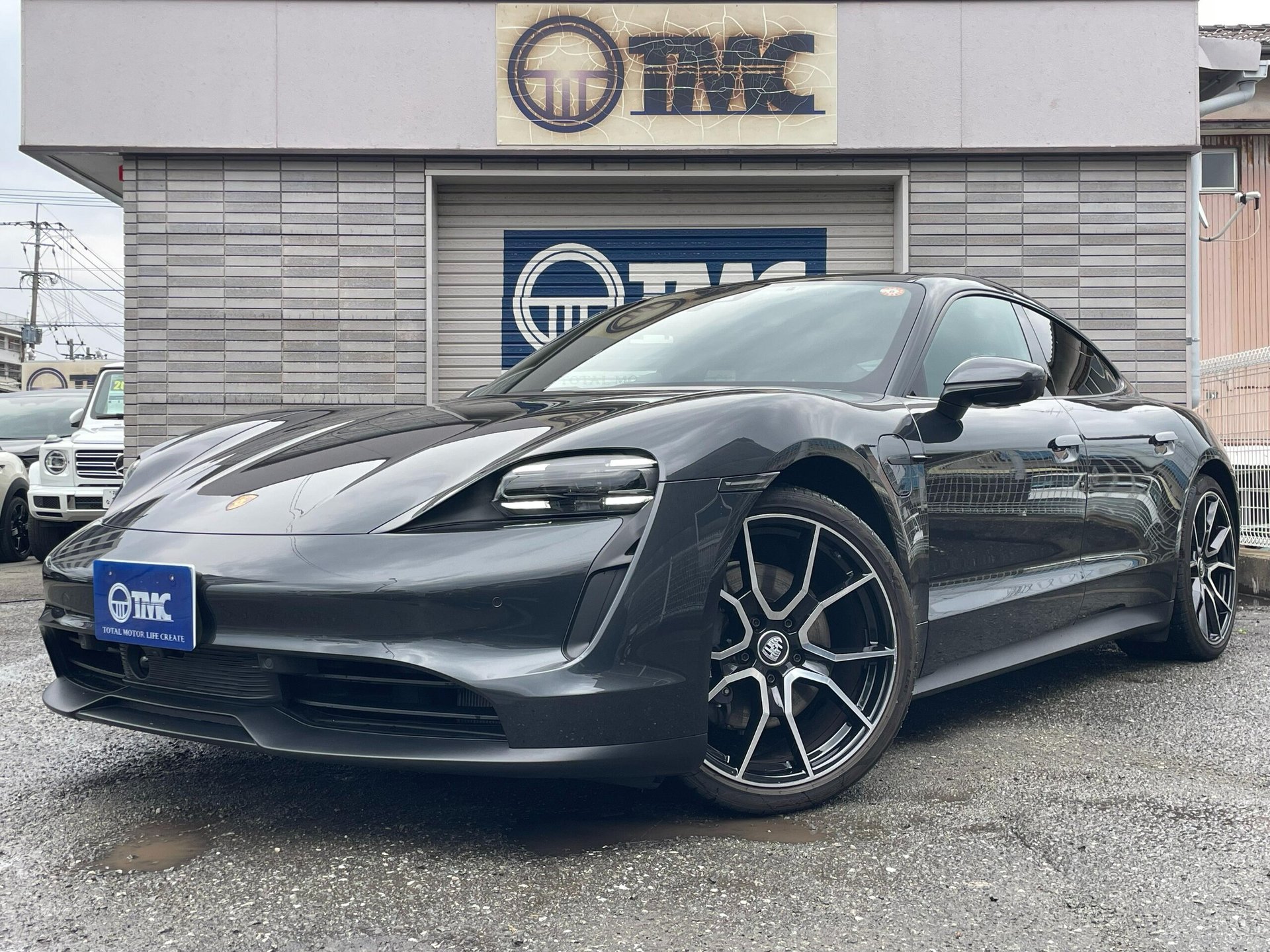 PORSCHE TAYCAN - View 1